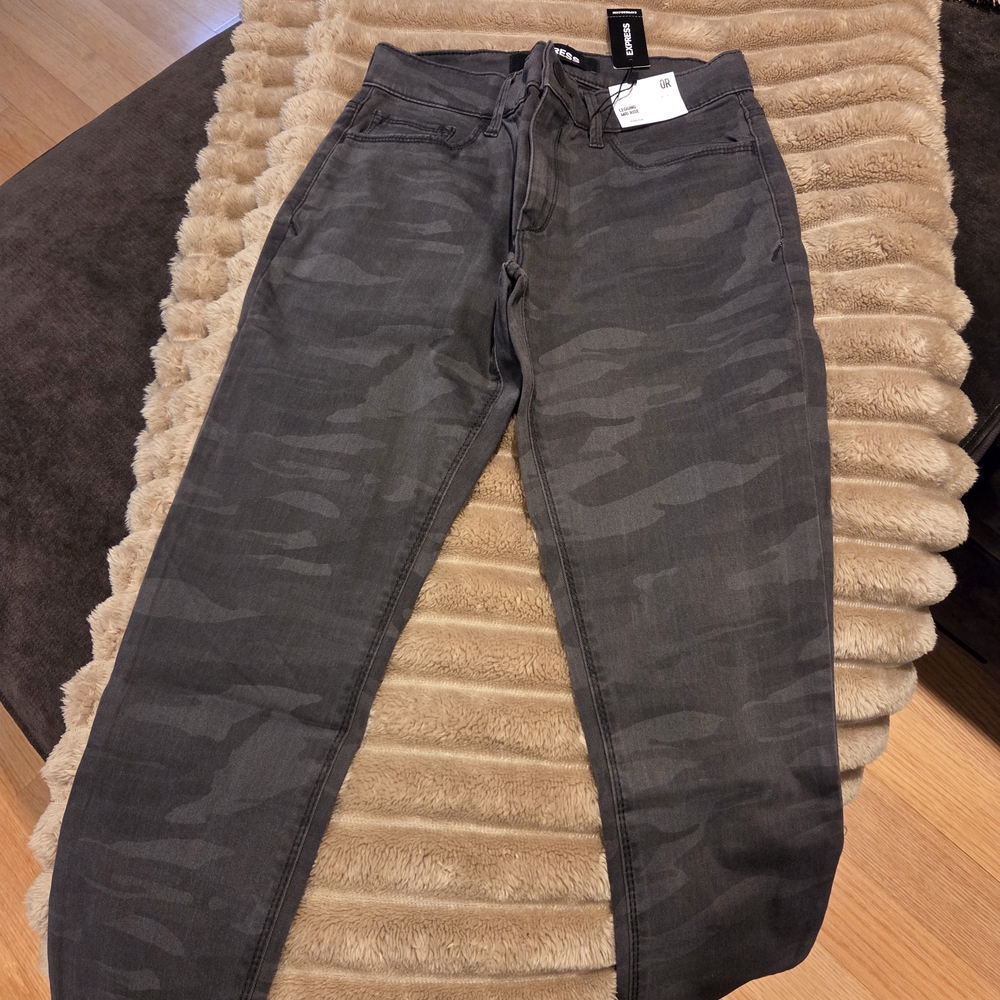 Express Women's Skinny Jeans - Gray Camo